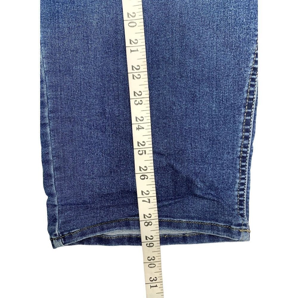 Riders by Lee Mid-Rise Capris - Picture 6 of 6